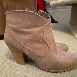 Ankle booties